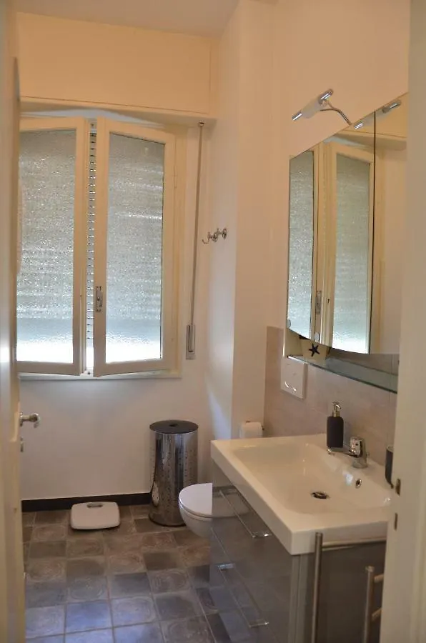 Apartment Una Finestra Sul Mare Laigueglia