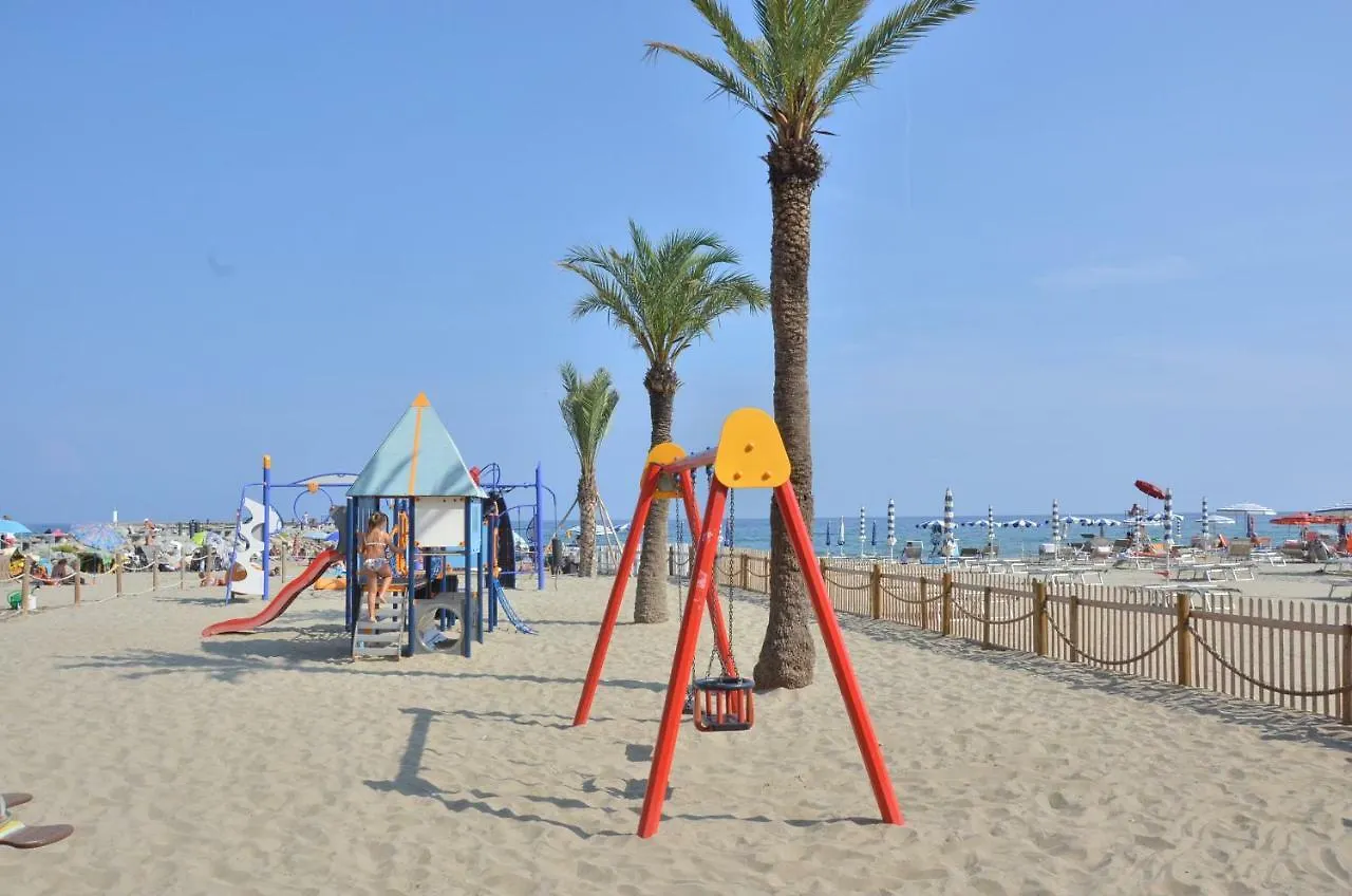 Apartment Una Finestra Sul Mare Laigueglia