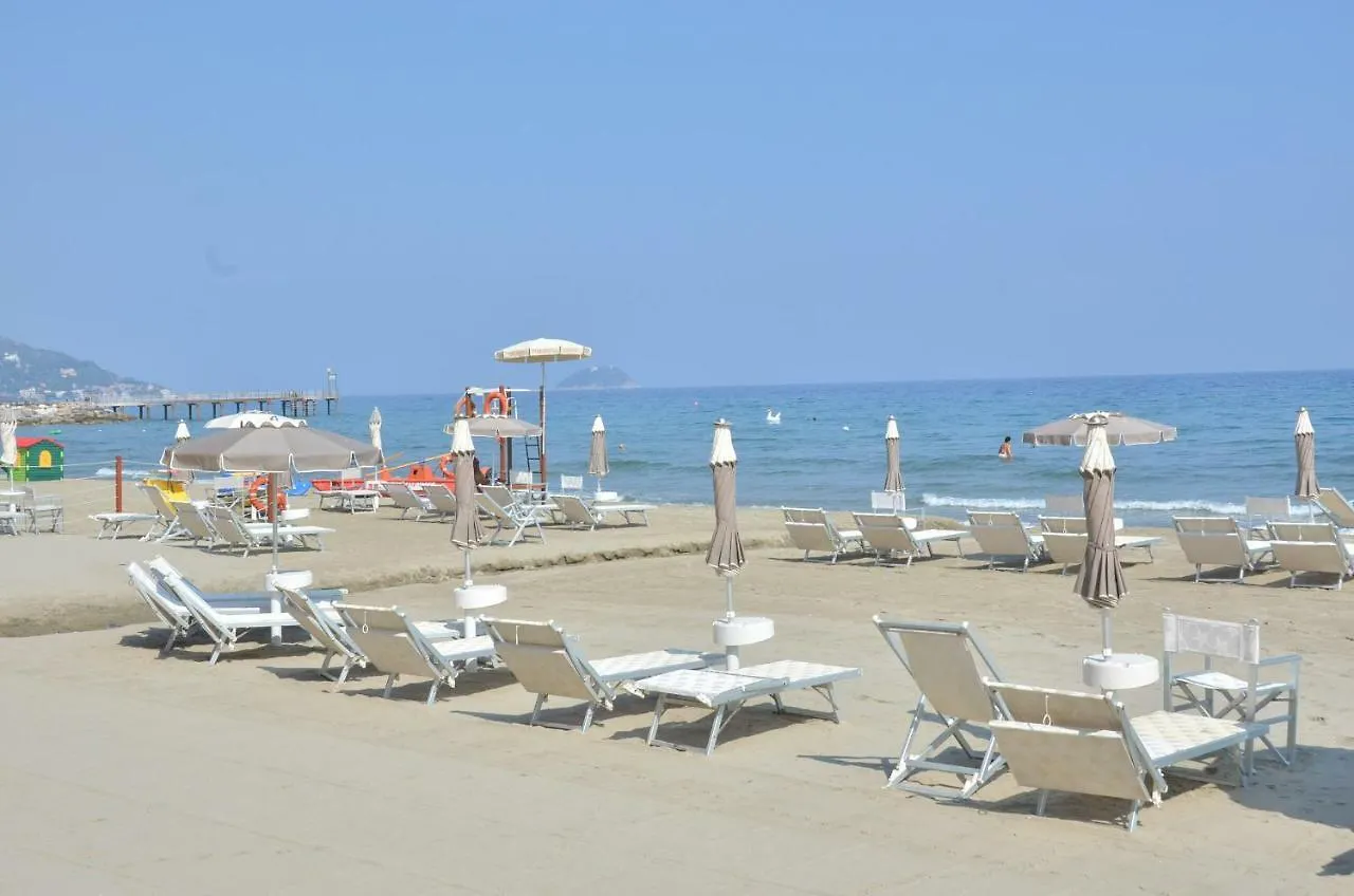 Una Finestra Sul Mare Laigueglia 0*,