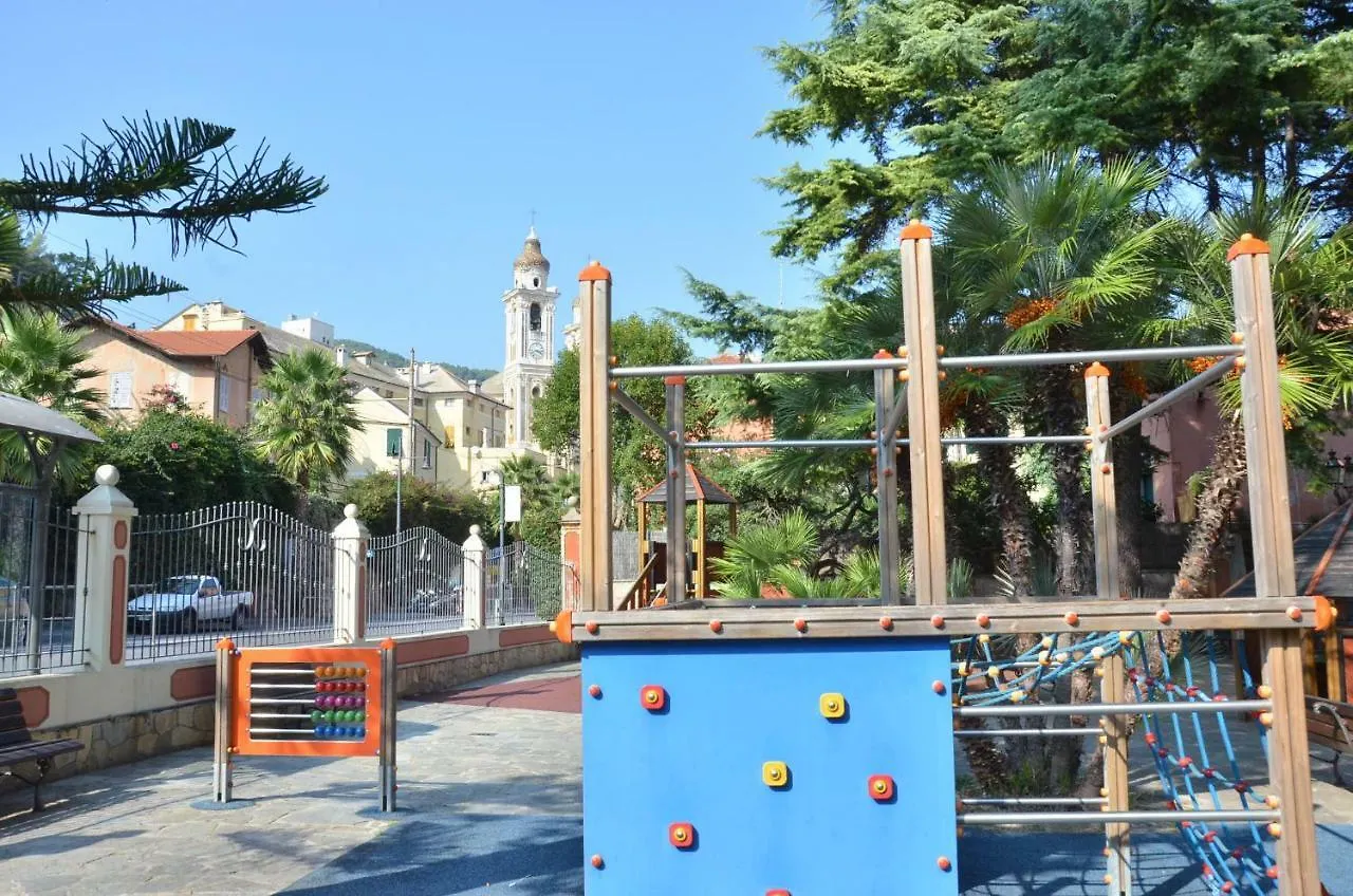 Una Finestra Sul Mare Laigueglia Apartment
