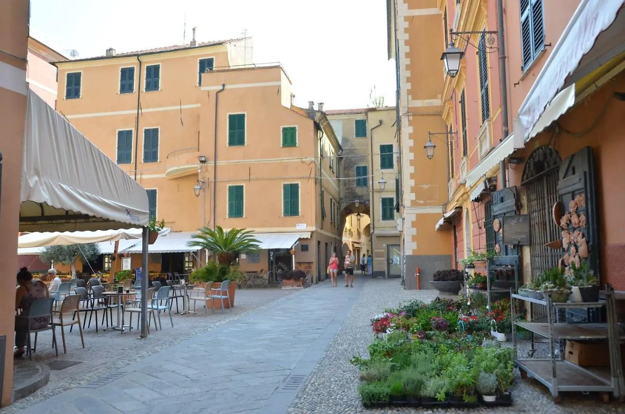 Una Finestra Sul Mare Laigueglia Apartment